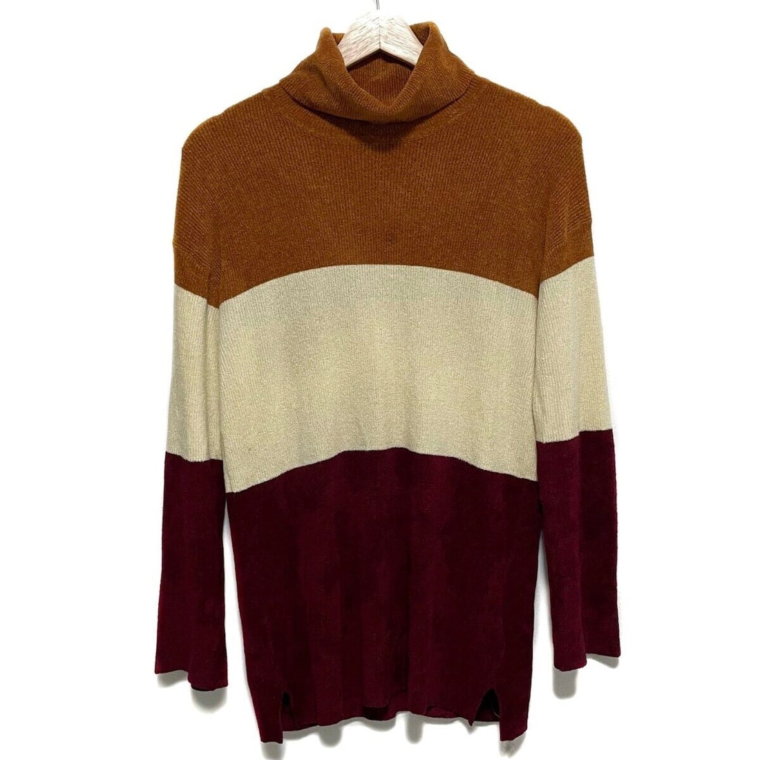 Auth MORABITO - Cream Bordeaux Brown: Auth MORABITO - Cream Bordeaux Brown Womens Sweater Condition: Pre-owned Brand: MORABITO Style: Sweater Color: Cream, Bordeaux, Brown Material: Please see the photo of the quality tag ConditionRan
