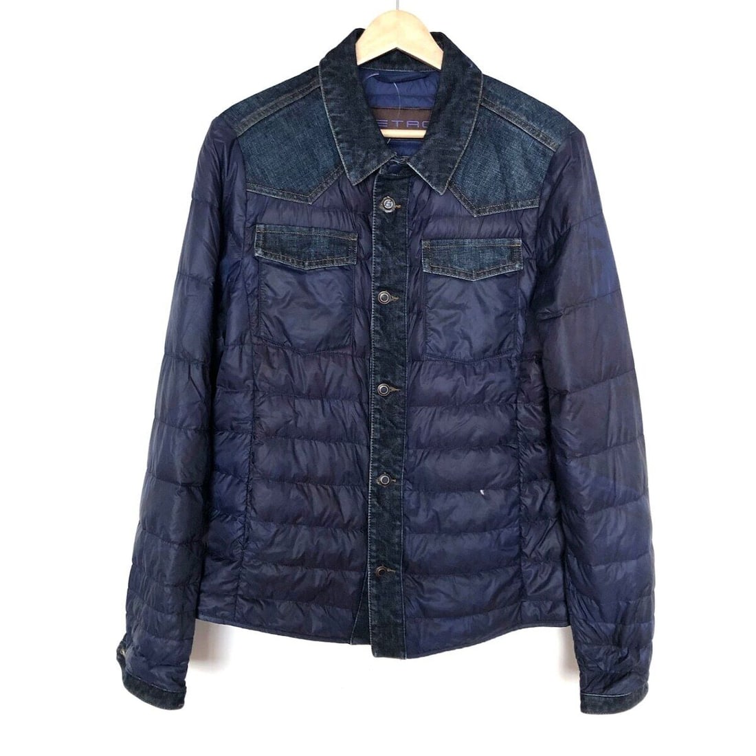 Auth ETRO - 151-1S213 Dark Navy: Auth ETRO - 151-1S213 Dark Navy Navy Down Jacket Condition: Pre-owned Brand: ETRO Style: Down Jacket Color: Dark Navy, Navy Outer Shell Material: Please see the photo of the quality tag Model Numb