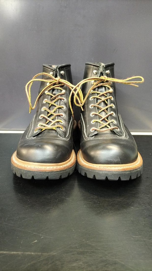 RED WING Model number: Black Made: RED WING Model number: Black Made in 10 years Actual Condition: Pre-owned Brand: RED WING Country: Japan SN: MOR_0820 Department: NA Type: Boot Character: Boots US Shoe Size: NA