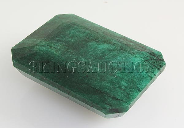 Emerald 367.47ctw Loose Gemstone 54x40x19mm EmeraldCut: Emerald 367.47ctw Loose Gemstone 54x40x19mm EmeraldCut **|**|** Natural Emerald Beryl Loose Gemstone Emerald Shape ; MSRP: $2800