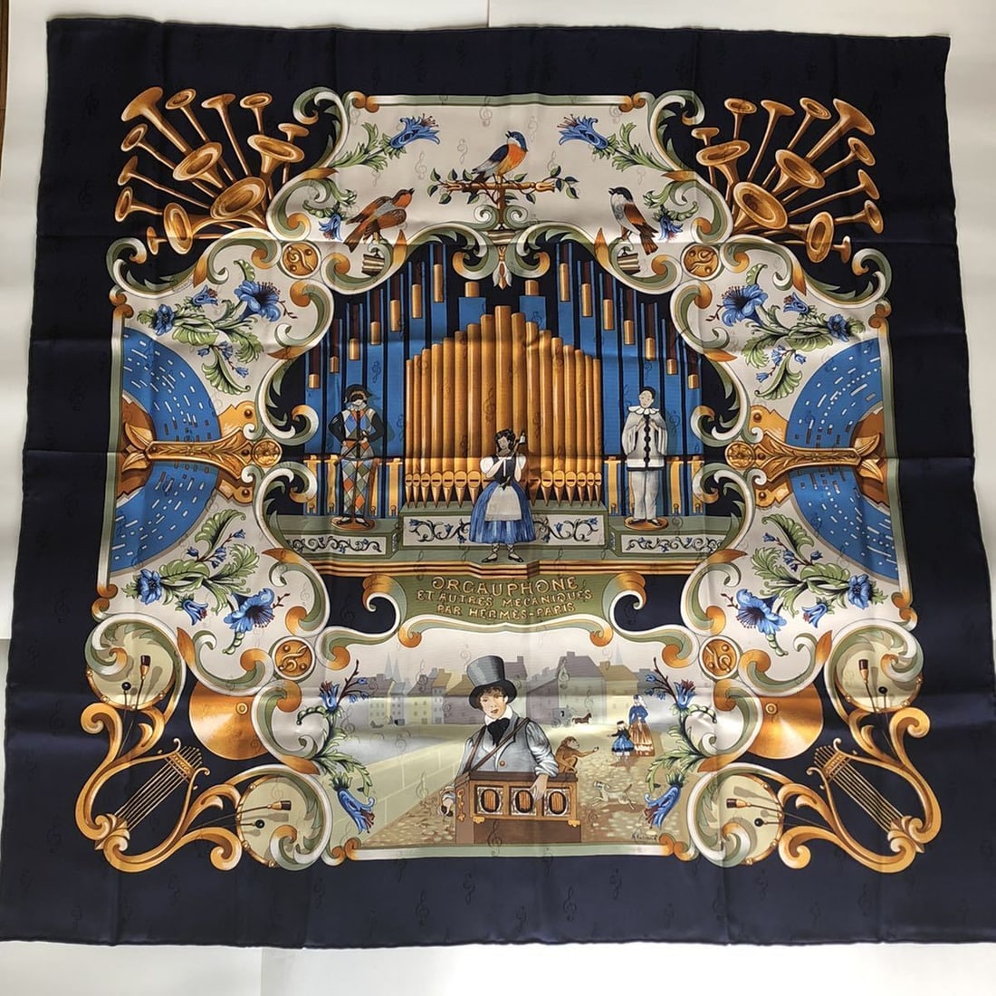 HERMES #42 Scarf Carre 90 ORGAUPHONE: HERMES #42 Scarf Carre 90 ORGAUPHONE AUTRES MECANIQUES Pipe organ Condition: Pre-owned Brand: HERMES Country: Japan SN: MOR_TR_0913 Size: NA Size Type: Normal Style: NA Type: NA
