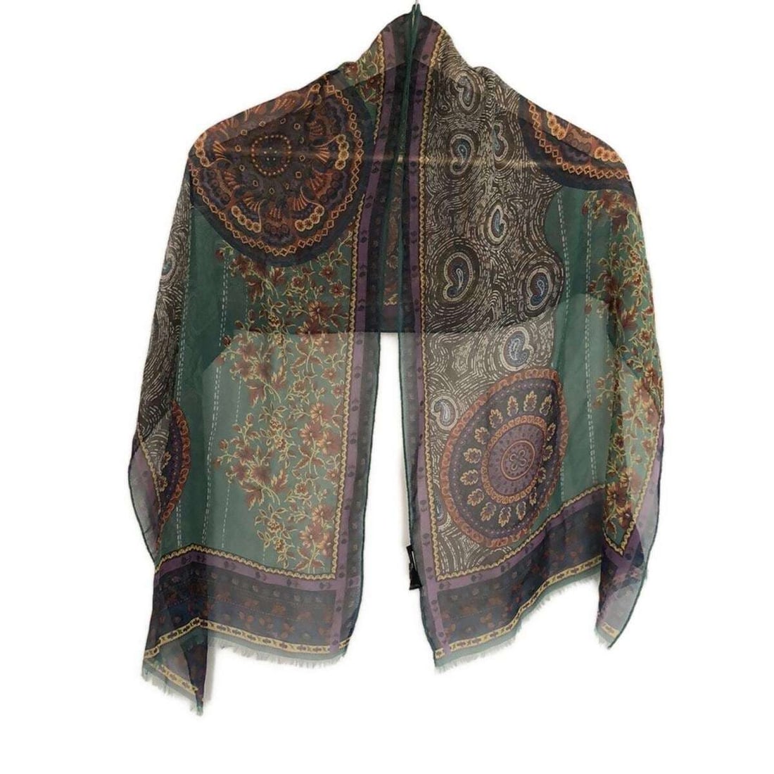Auth ETRO - Green Purple Multi: Auth ETRO - Green Purple Multi Scarf Condition: Pre-owned Brand: ETRO Style: Scarf Color: Green, Purple, Multi ConditionRank: 6 Type: Scarf SKU no: RBJ235797592111
