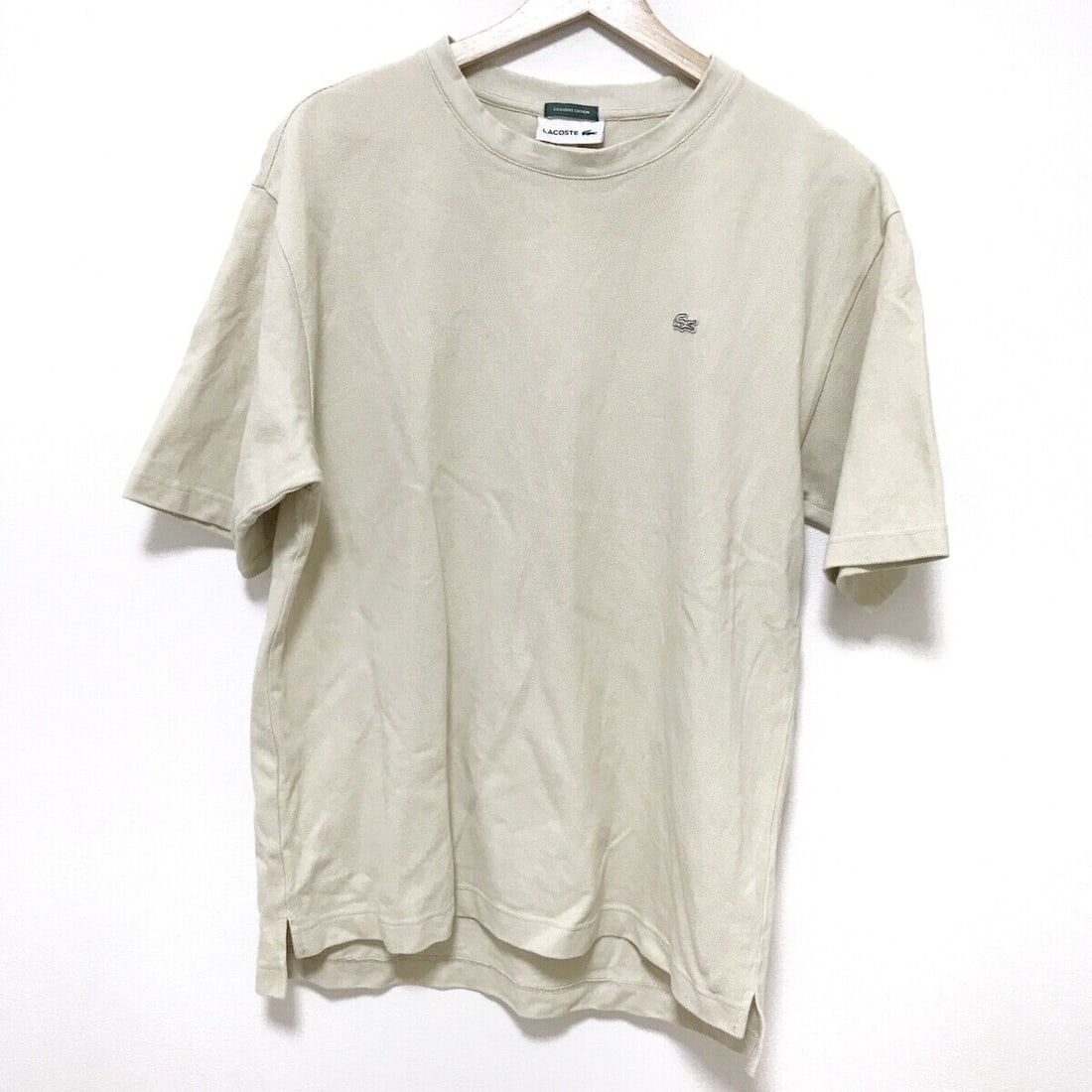 Auth Lacoste - Cream Cutsew: Auth Lacoste - Cream Cutsew Condition: Pre-owned Brand: Lacoste Style: Cutsew Color: Cream Material: Please see the photo of the quality tag ConditionRank: 6 Department: Mens Typ