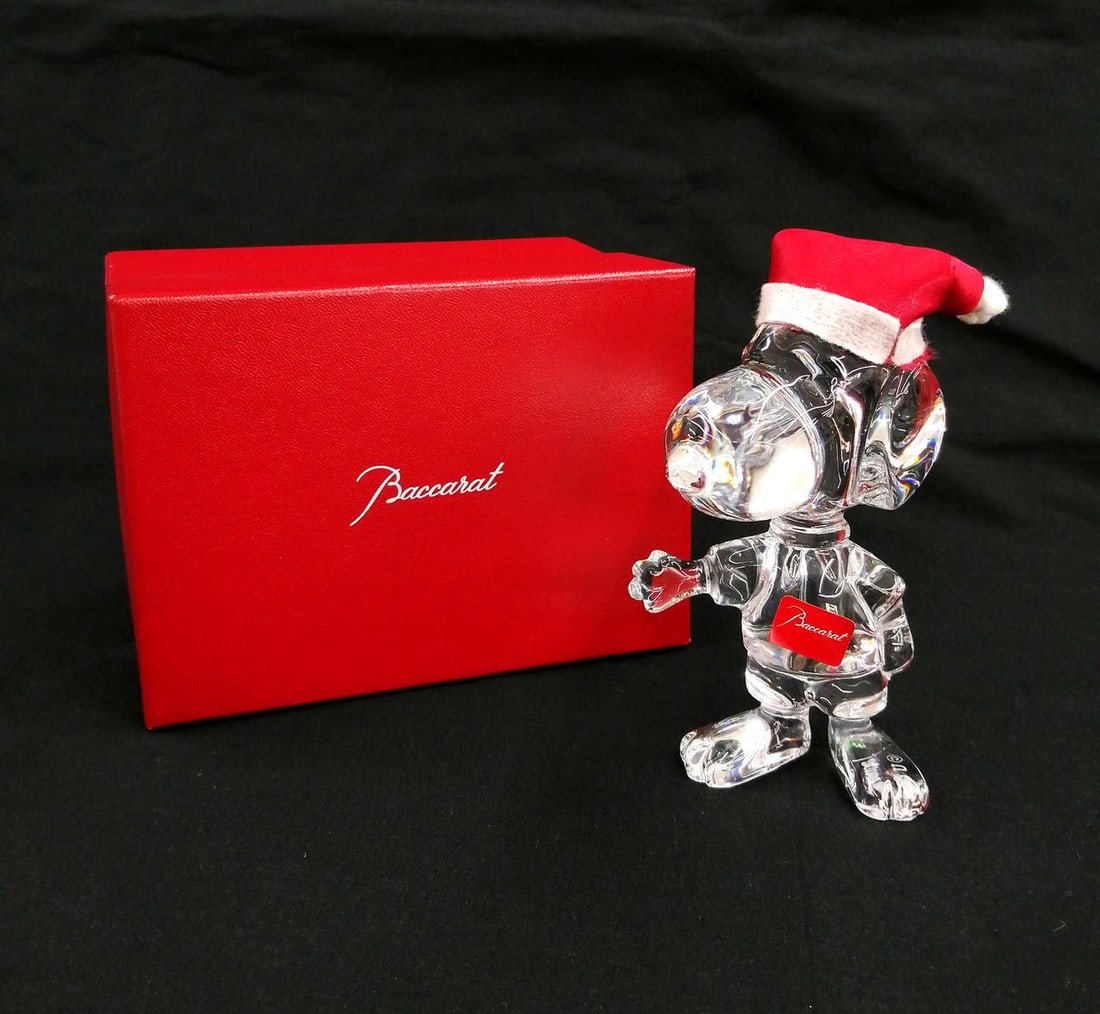 Baccarat Model number: SNOOPY Snoopy: Baccarat Model number: SNOOPY Snoopy Condition: Used Brand: Baccarat Country: Japan SN: MOR_0820 Color: white Region of Origin: NA Primary Material: Porcelain &: Pottery Origi