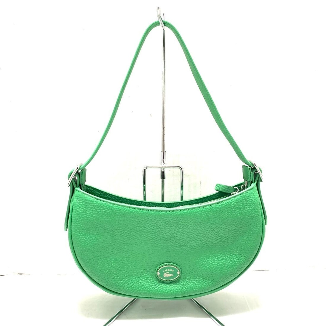 Auth Lacoste - Green Leather Shoulder: Auth Lacoste - Green Leather Shoulder Bag Condition: Pre-owned Brand: Lacoste Style: Shoulder Bag Exterior Color: Green Exterior Material: Leather Accessories: Dust Bag ConditionRank: 7 <