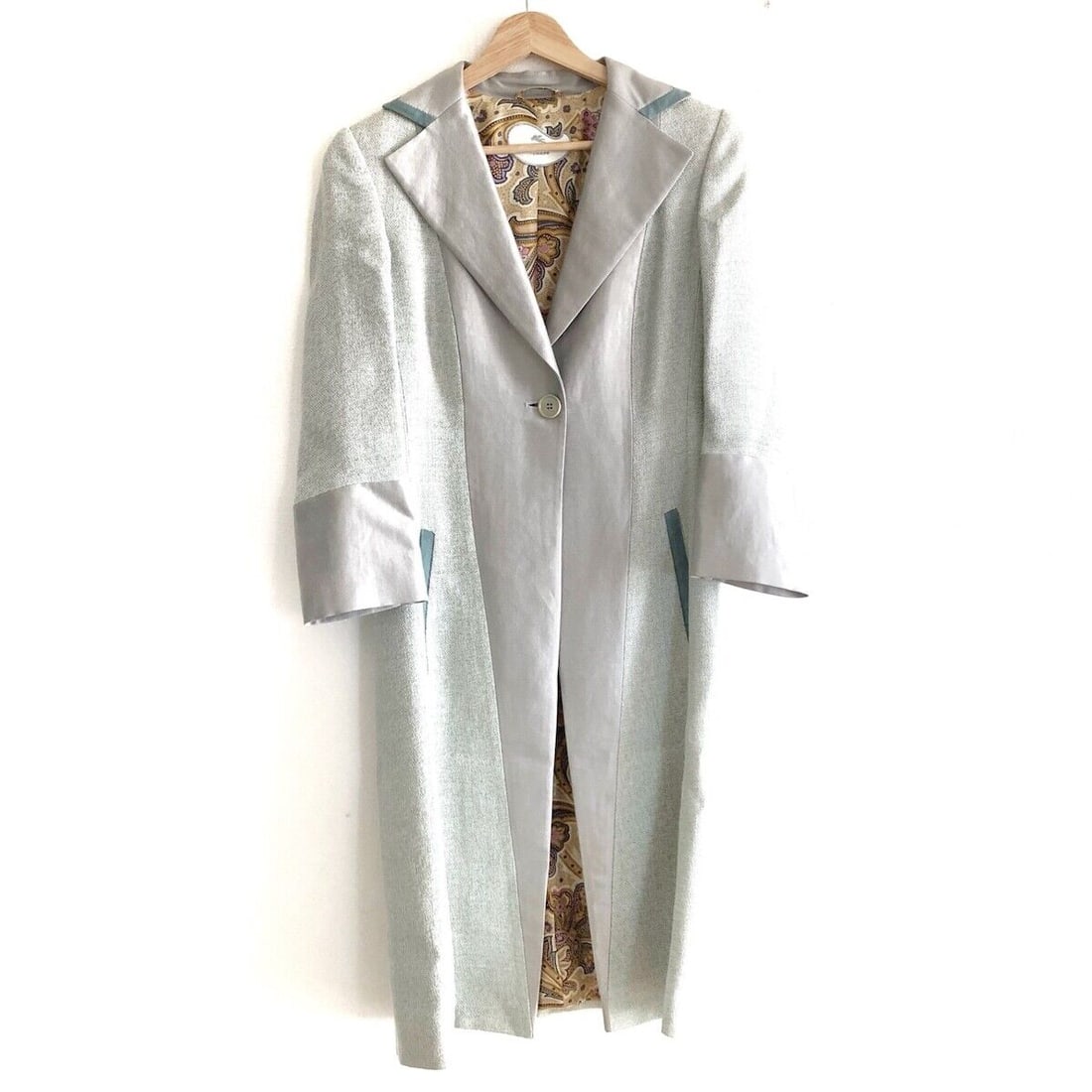 Auth ETRO - Gray Coat: Auth ETRO - Gray Coat Condition: Pre-owned Brand: ETRO Style: Coat Color: Gray Outer Shell Material: Please see the photo of the quality tag ConditionRank: 7 Department: Type: Co