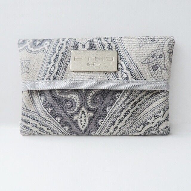 Auth ETRO - Dark Gray Gray: Auth ETRO - Dark Gray Gray Light gray Nylon Accessory Case Condition: Pre-owned Brand: ETRO Style: Accessory Case Exterior Color: Dark Gray, Gray, Light gray Exterior Material: Nylon Accessories: