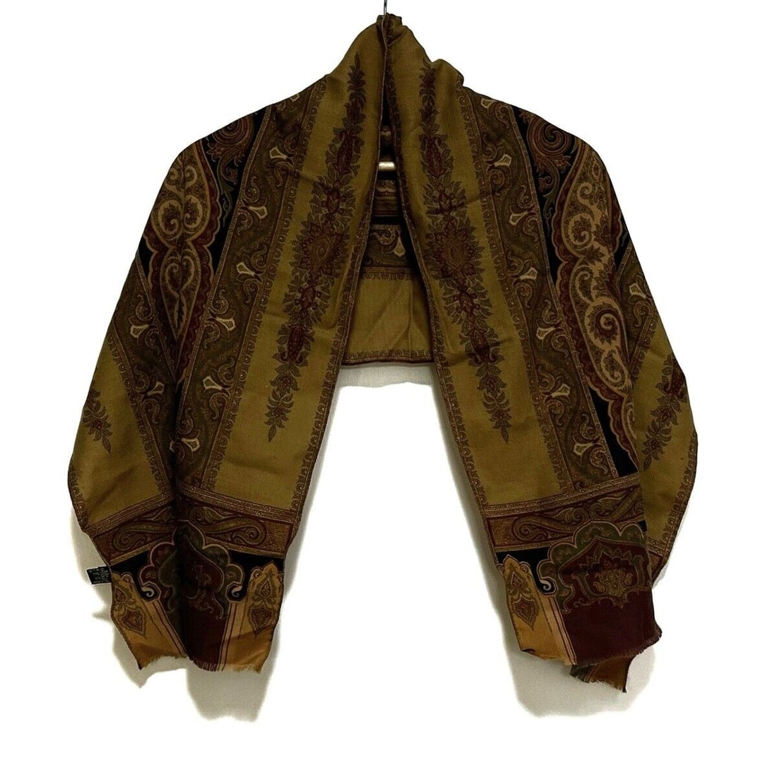 Auth ETRO - Beige Brown Multi: Auth ETRO - Beige Brown Multi Wool Silk Scarf Condition: Pre-owned Brand: ETRO Style: Scarf Color: Beige, Brown, Multi Material: Wool, Silk ConditionRank: 6 Type: Scarf