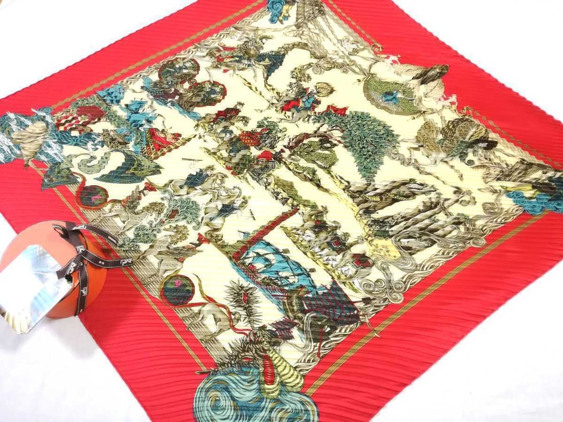 Hermes #20 Scarf Carre Pleats Au