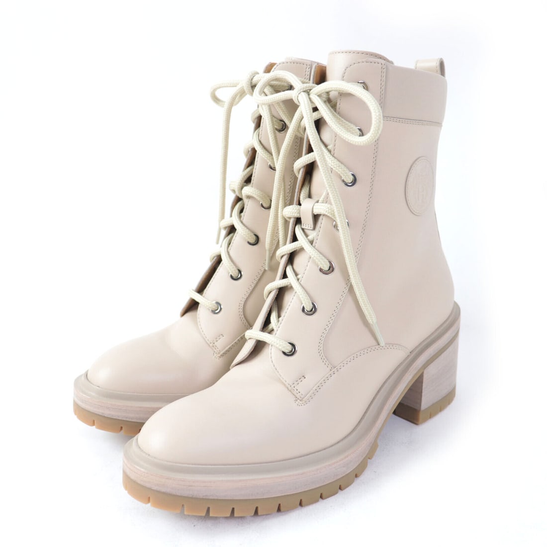 HERMES 20AW leather lace-up bridge ankle: HERMES 20AW leather lace-up bridge ankle boots pink beige 37 bag Made in Condition: Pre-owned Brand: HERMES Country: Japan SN: MOR_0820 Character: Boots Lining Material: Leather Heel Heig
