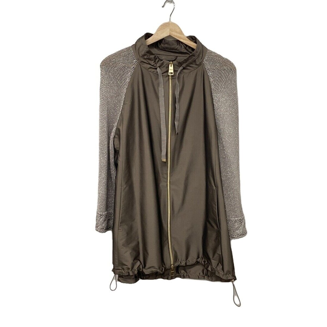 Auth HERNO - Gray Beige Womens: Auth HERNO - Gray Beige Womens Coat Condition: Pre-owned Brand: HERNO Style: Coat Color: Gray Beige Outer Shell Material: Please see the photo of the quality tag ConditionRank: 7 Departme
