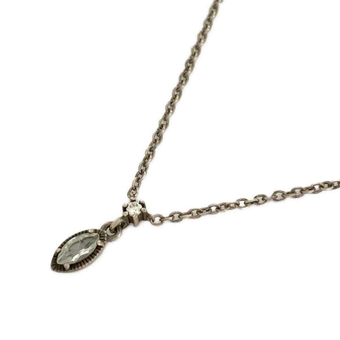 Auth ANNA SUI - Silver Clear: Auth ANNA SUI - Silver Clear Color Stone Necklace Condition: Pre-owned Brand: ANNA SUI Style: Necklace Color: Silver, Clear Material: Silver, Color Stone Note: This will be shipped by FedEx. Pleas