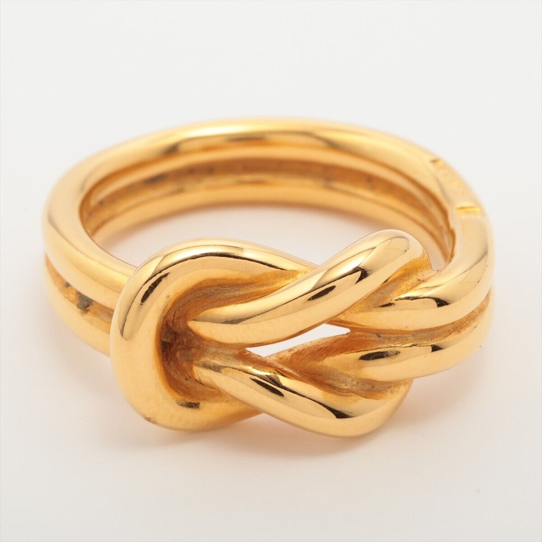 Hermes Scarf ring GP Gold: Hermes Scarf ring GP Gold Condition: Pre-owned Important Notes: ?Good : Used with a few stains and/or scratches. A3309241? Style: Other Material: GP Color: Gold Size: See description Depa