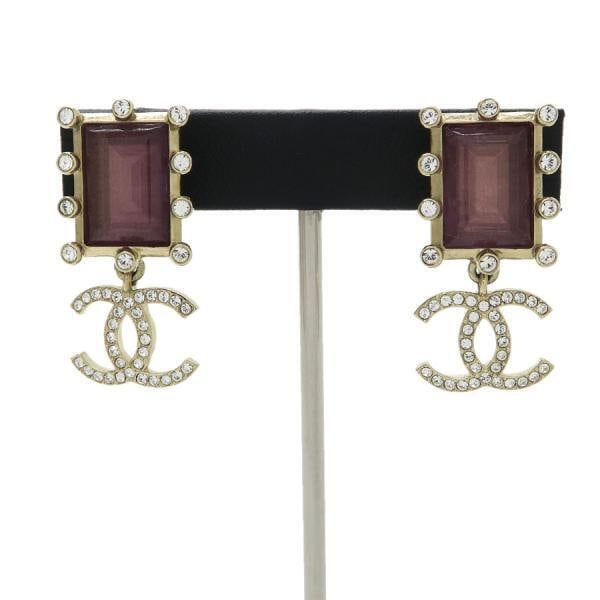 CHANEL A21A Earrings: CHANEL A21A Earrings Condition: Pre-owned Brand: CHANEL Main Stone: None Metal: Gold Plated Metal Purity: N/A Style: Dangle/Drop Type: Earrings Main Stone Color: None Ba