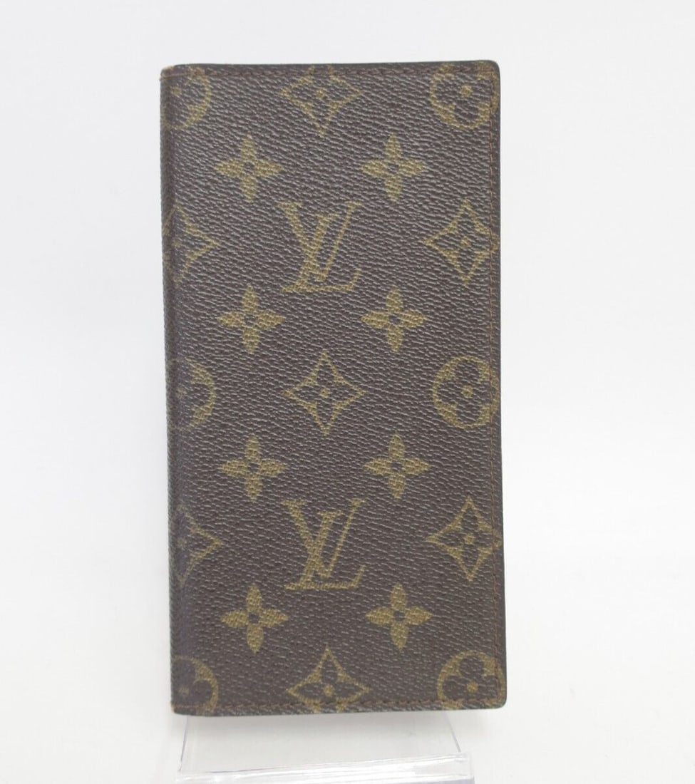 Authentic LOUIS VUITTON Monogram Agenda: Authentic LOUIS VUITTON Monogram Agenda Bifold Notebook Cover #30923 Condition: Pre-owned Brand: Louis Vuitton Department: Women Type: Wallet Color: Brown Material: Leather Country/Reg