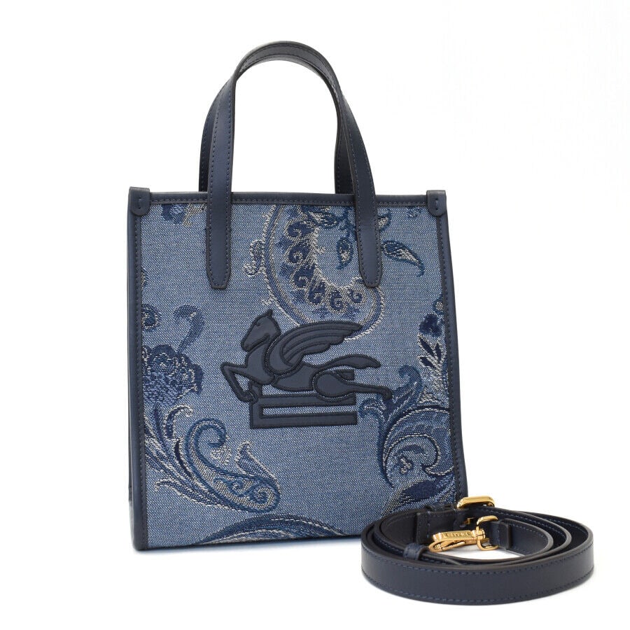 ETRO #2 2way bag denim jacquard: ETRO #2 2way bag denim jacquard love trotter bag denim navy paisley Condition: Pre-owned Brand: ETRO Country: Japan SN: MOR_TR_0913 Department: NA Occasion: Travel Style: NA Mate