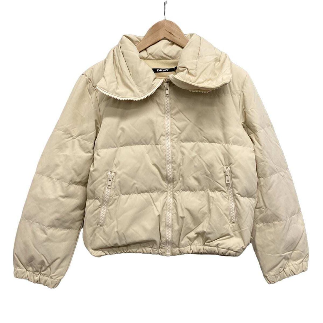 Auth DKNY - Beige Womens Down: Auth DKNY - Beige Womens Down Jacket Condition: Pre-owned Brand: DKNY Style: Down Jacket Color: Beige Outer Shell Material: Please see the photo of the quality tag ConditionRank: 6 Depart