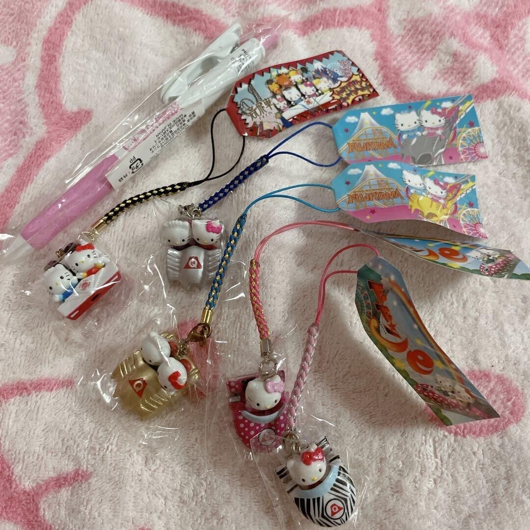 Hello Kitty Fuji-Q Highland Collaboration Kitty: Hello Kitty Fuji-Q Highland Collaboration Kitty Netsuke 5 Types & Ballpoint Pen Condition: Used Brand: Hello Kitty Type: NA Theme: NA Country/Region of Manufacture: NA Item Weight: NA SKU