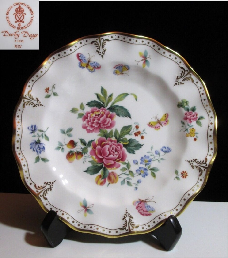 Royal Crown Derby British Antique Salad: Royal Crown Derby British Antique Salad Plate Derby Condition: Used Brand: Royal Crown Derby Country: Japan SN: MOR_0820 Color: white Region of Origin: NA Primary Material: Porcelain &