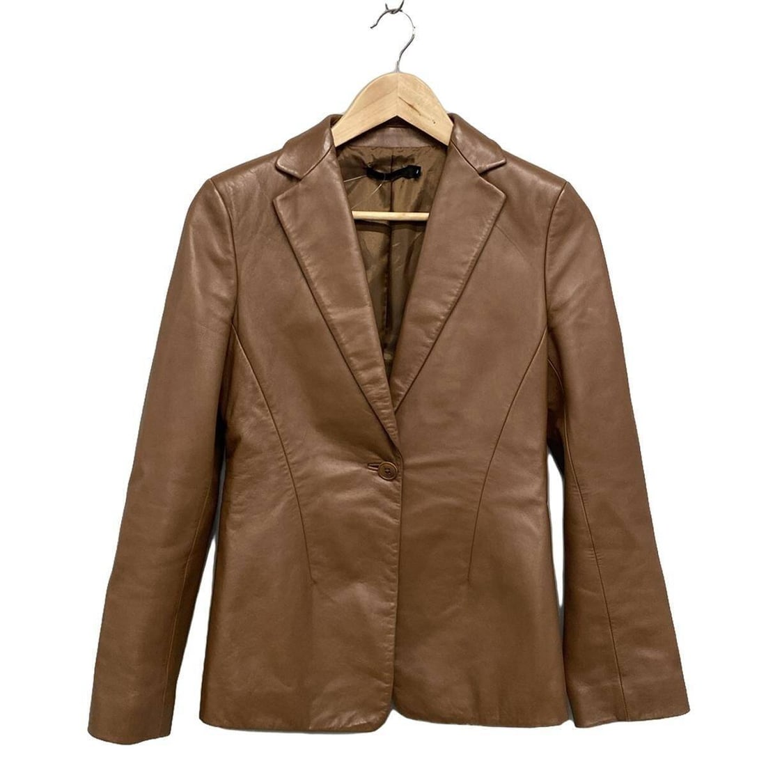 Auth DKNY - Dark Brown Womens: Auth DKNY - Dark Brown Womens Jacket Condition: Pre-owned Brand: DKNY Style: Jacket Color: Dark Brown Outer Shell Material: Please see the photo of the quality tag ConditionRank: 5 Depart