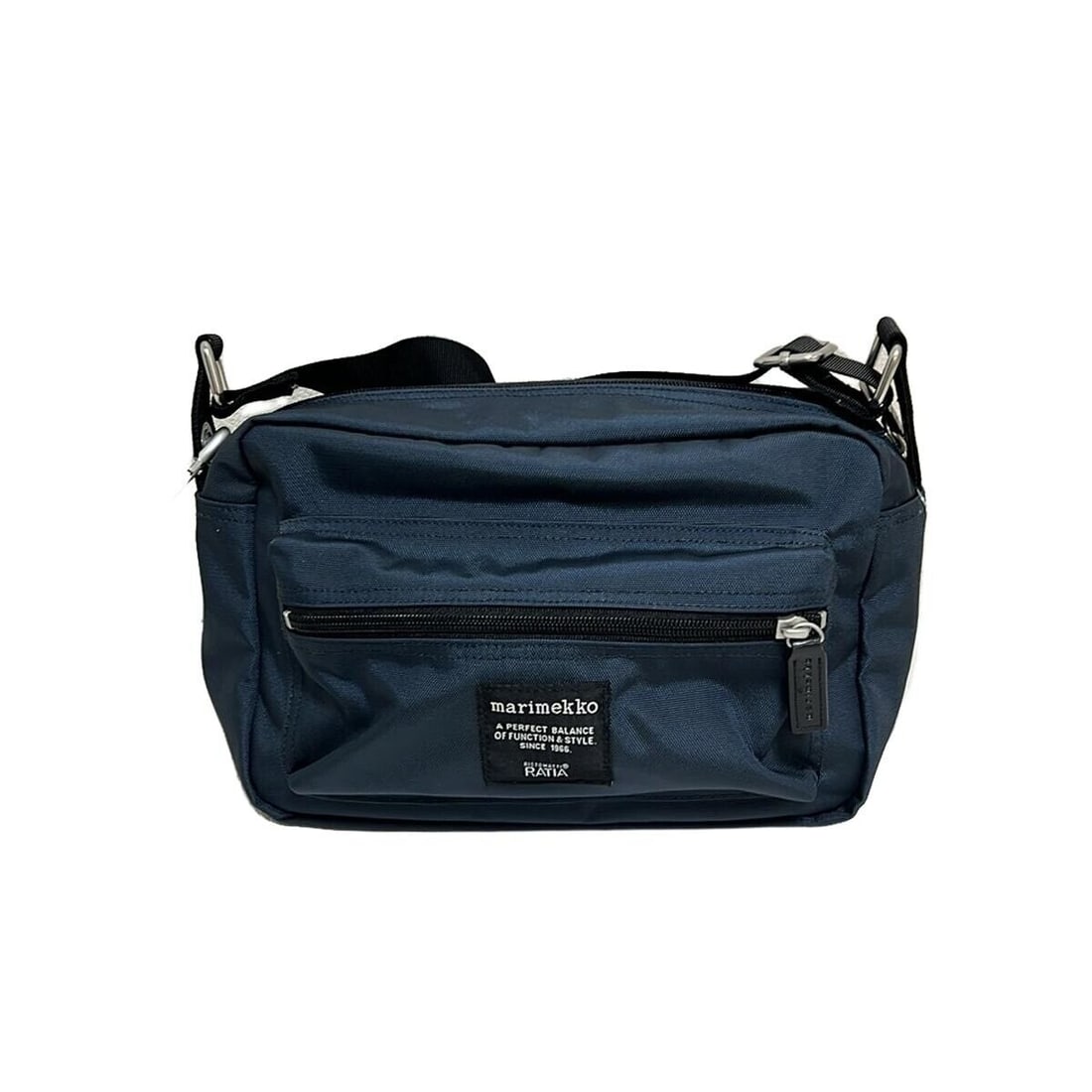 Auth marimekko - Dark Navy Nylon: Auth marimekko - Dark Navy Nylon Shoulder Bag Condition: Pre-owned Brand: marimekko Style: Shoulder Bag Exterior Color: Dark Navy Exterior Material: Nylon Accessories: Carabiner Condition