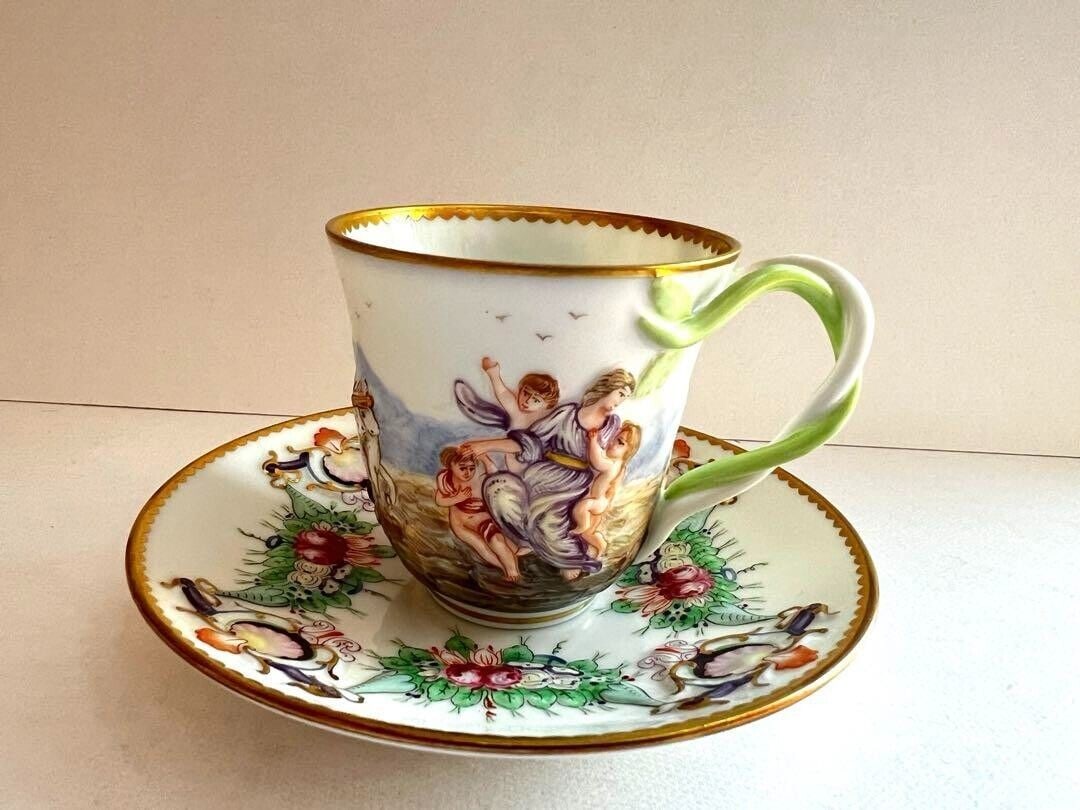 Richard Ginori Capodimonte Demitasse Cup Saucer: Richard Ginori Capodimonte Demitasse Cup Saucer Set Used Condition: Used Number of Items in Set: 1 Origin: NA Shape: Round Signed By: NA Occasion: All Occasions Keeps Cold For: NA <br