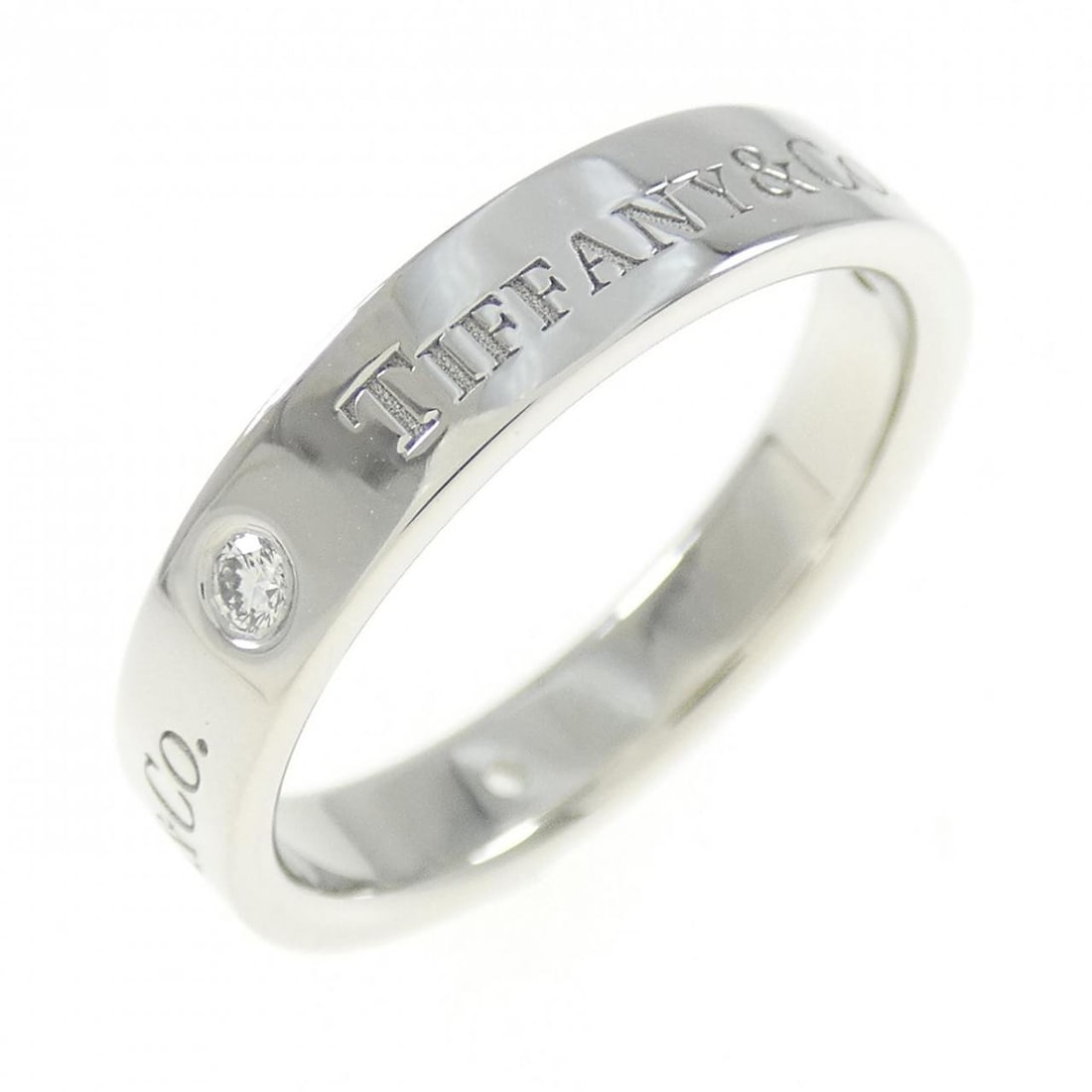 Authentic Tiffany Flat 3P Ring: Authentic Tiffany Flat 3P Ring #260-007-189-4737 Condition: Pre-owned Brand: Tiffany Style: Ring Material: Platinum Gender: Ladies' Size: 7-7.5 (US size) Accessories: No accessories