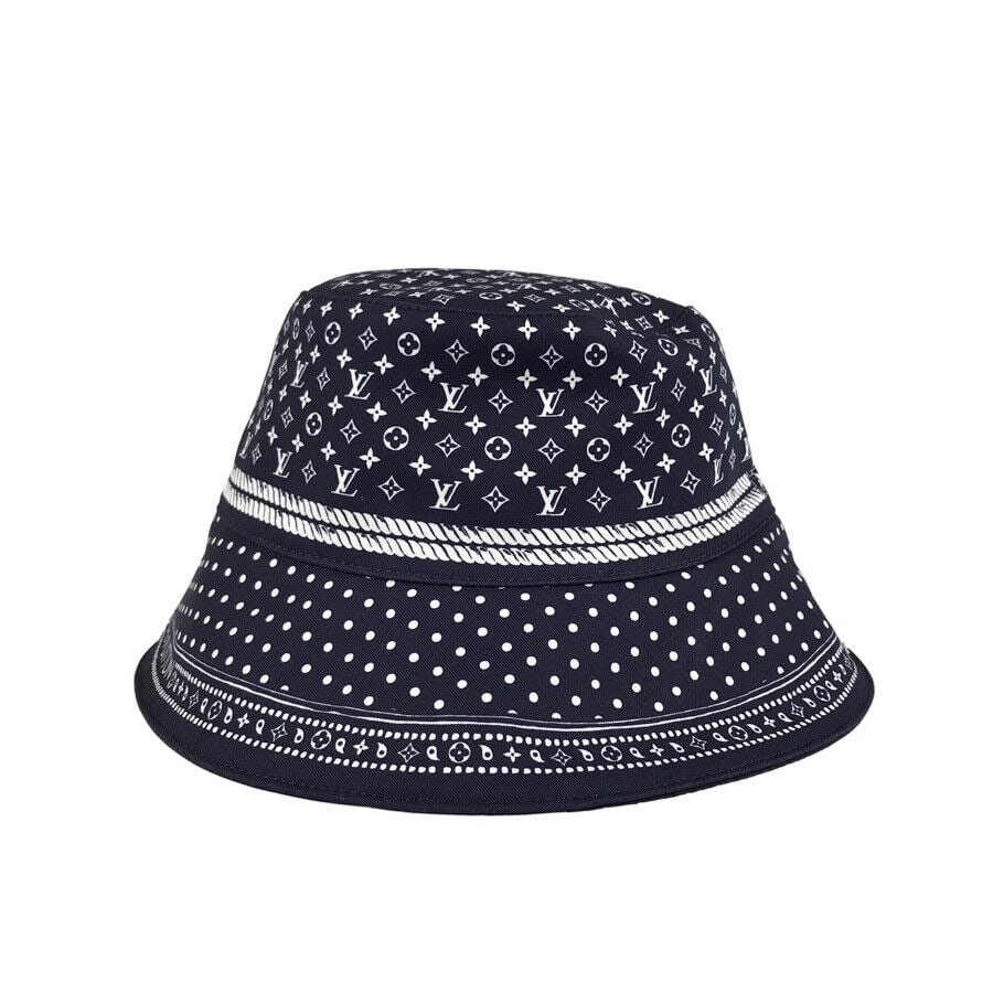 LOUIS VUITTON Monogram Sailor Bandana M7411M: LOUIS VUITTON Monogram Sailor Bandana M7411M Bucket hat Condition: Pre-owned Brand: LOUIS VUITTON Style: Bucket hat Material: Cotton Silk Polyester Color: Blue Size: M Department: <