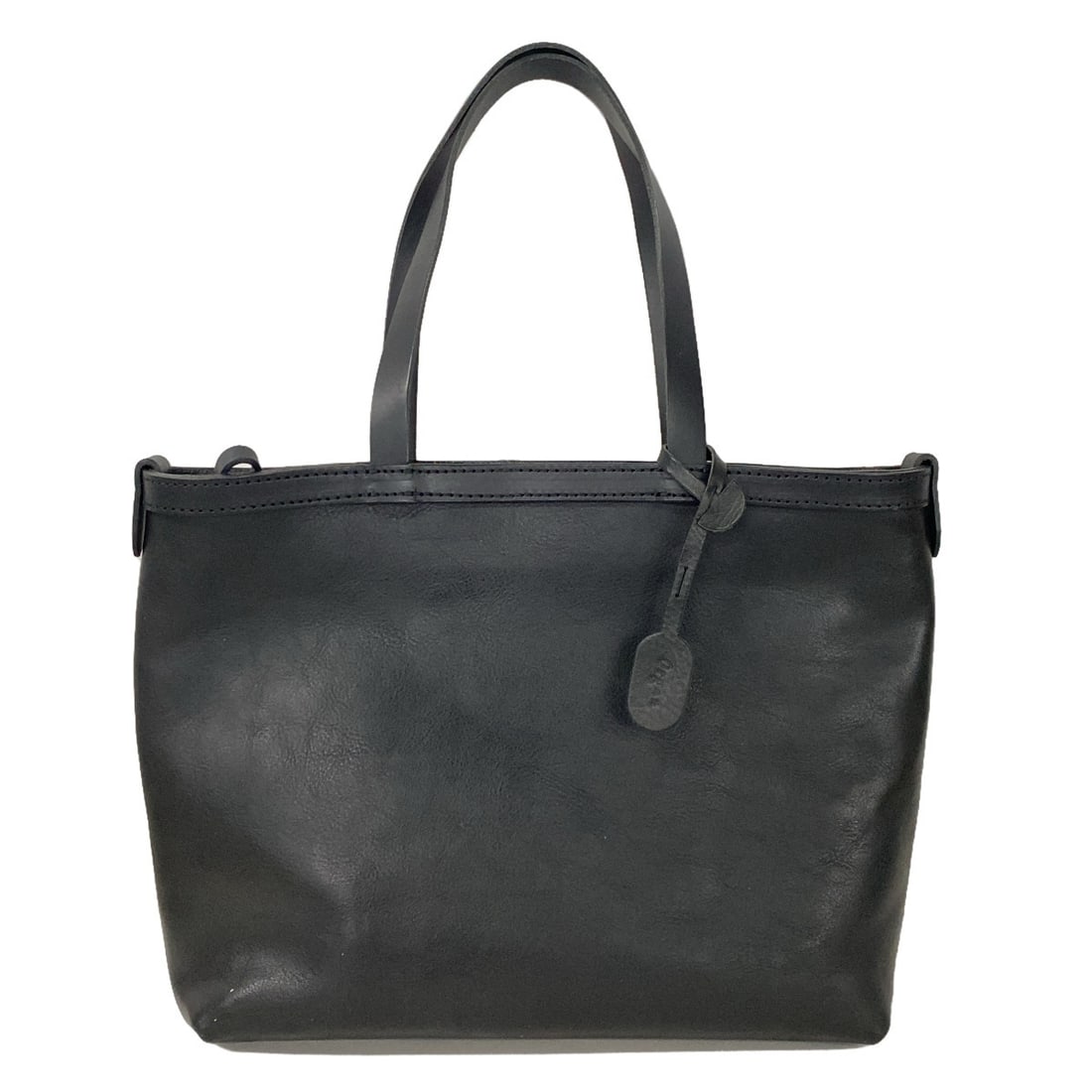 Auth organ G-22 - Black Leather: Auth organ G-22 - Black Leather Shoulder Bag Condition: Pre-owned Brand: organ Style: Shoulder Bag Exterior Color: Black Exterior Material: Leather Product Name: G-22 Accessories: Charm <