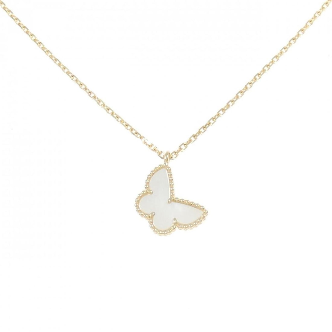 Van Cleef & Arpels Sweet Alhambra: Van Cleef & Arpels Sweet Alhambra Necklace Condition: Pre-owned Brand: Van Cleef & Arpels Country: Japan SN: MOR_0820 Main Stone Creation: Natural Main Stone: Pearl Material: Pearl <b