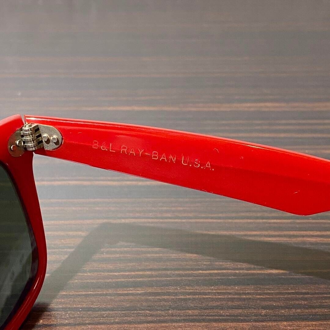 RAY BAN B&L CRIMSON RED G15: RAY BAN B&L CRIMSON RED G15 UV WAYFARER 5022 SUNGLASSES With Case Vintage Rare Condition: Pre-owned Brand: Ray-Ban Frame Color: CRIMSON RED Department: Type: Sunglasses UV Protection: UV