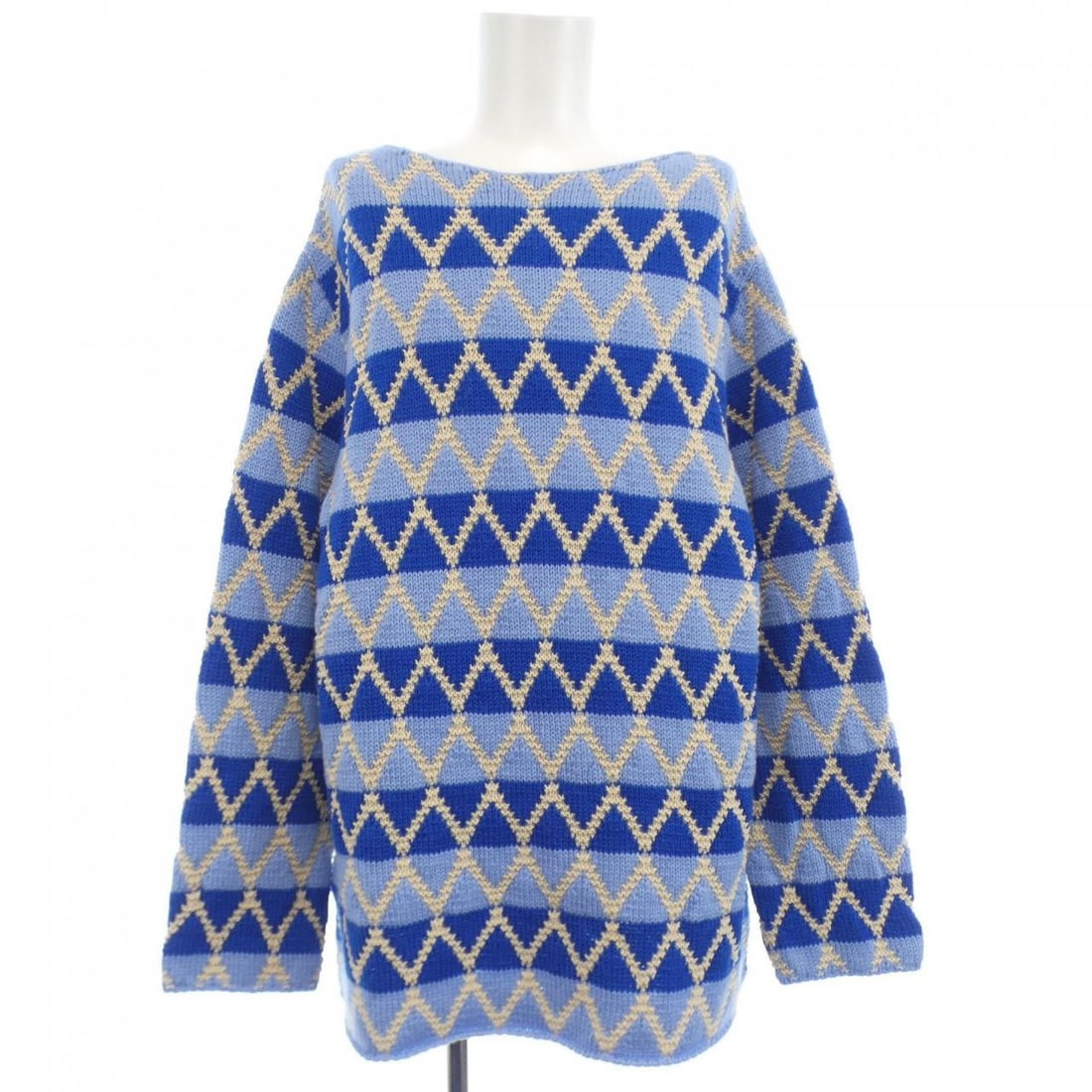 Authentic Marni MARNI Knitwear #241-003-781-5320: Authentic Marni MARNI Knitwear #241-003-781-5320 Condition: Pre-owned Brand: Marni Style: KNIT WEAR Color: Blue Beige Material: See Image Gender: ' Size: 50 Size Type: Regular <b