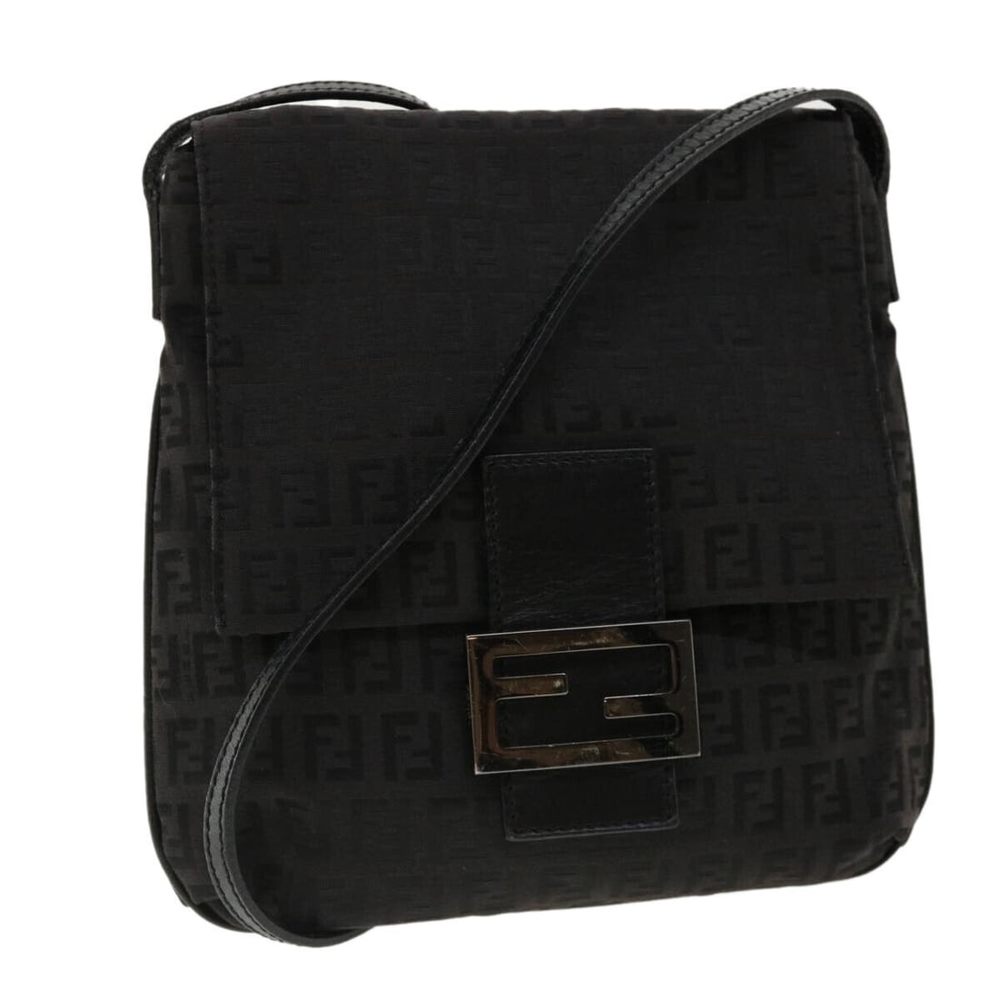 FENDI Zucchino Canvas Mamma Baguette Shoulder: FENDI Zucchino Canvas Mamma Baguette Shoulder Bag Nylon Black Auth rd3006 Condition: Pre-owned Bag Height: 8.3inch(Approx) / 21cm(Approx) Bag Depth: 1.6inch(Approx) / 4cm(Approx) Bag Length: 8.7inch(A