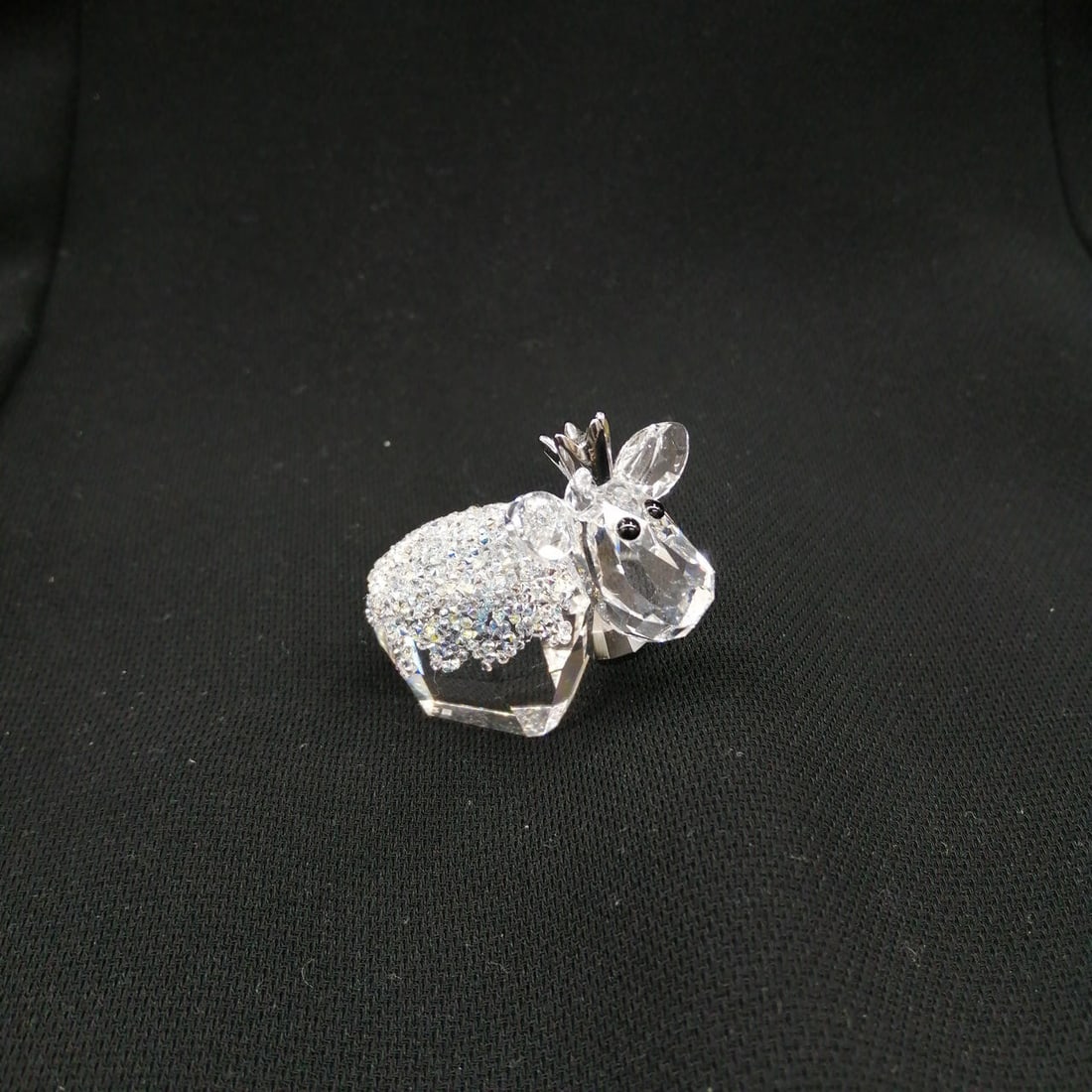 SWAROVSKI Model number: 5492750 BIRTHDAY PRINCES: SWAROVSKI Model number: 5492750 BIRTHDAY PRINCES MO Condition: Used Brand: SWAROVSKI Country: Japan SN: MOR_0820 Color: white Region of Origin: NA Primary Material: Porcelain & Pottery <b