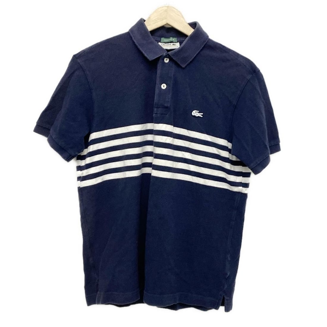 Auth Lacoste - Navy White Mens: Auth Lacoste - Navy White Mens Polo Shirt Condition: Pre-owned - Good Brand: Lacoste Style: Polo Shirt Color: Navy, White Material: Please see the photo of the quality tag ConditionRank: 5 <br