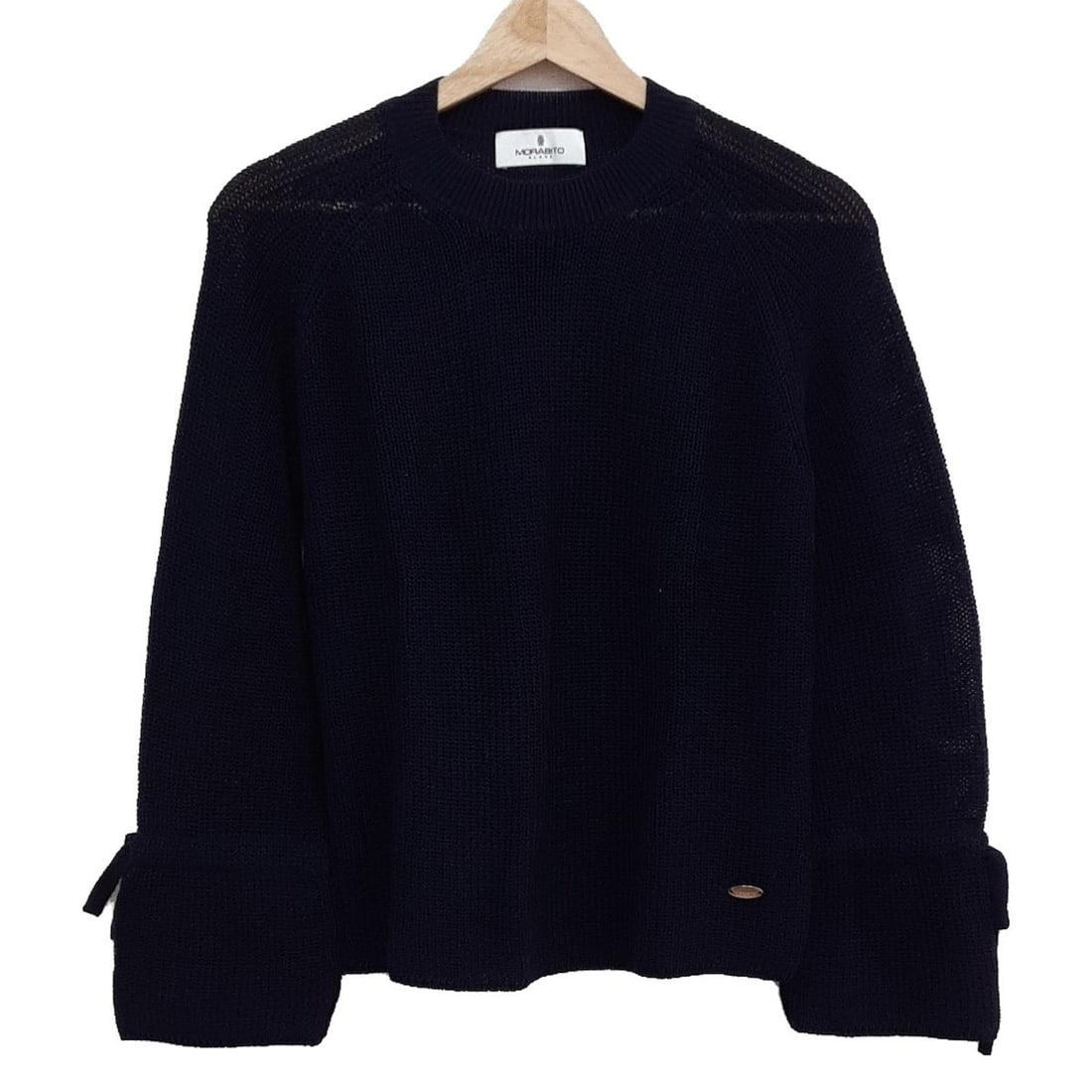 Auth MORABITO - Navy Womens Sweater: Auth MORABITO - Navy Womens Sweater Condition: Pre-owned - Good Brand: MORABITO Style: Sweater Color: Navy Material: Please see the photo of the quality tag ConditionRank: 7 Department: W