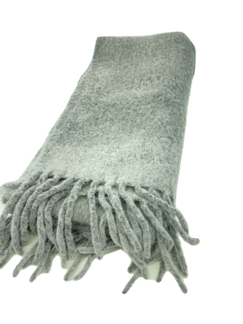 MARNI Brushed Alpacan Nylon Logo Stole: MARNI Brushed Alpacan Nylon Logo Stole Muffler Alpaca gray Mens Condition: Pre-owned Brand: MARNI Country: Japan SN: MOR_0820 Size: NA Size Type: Normal Style: NA Type: NA <b