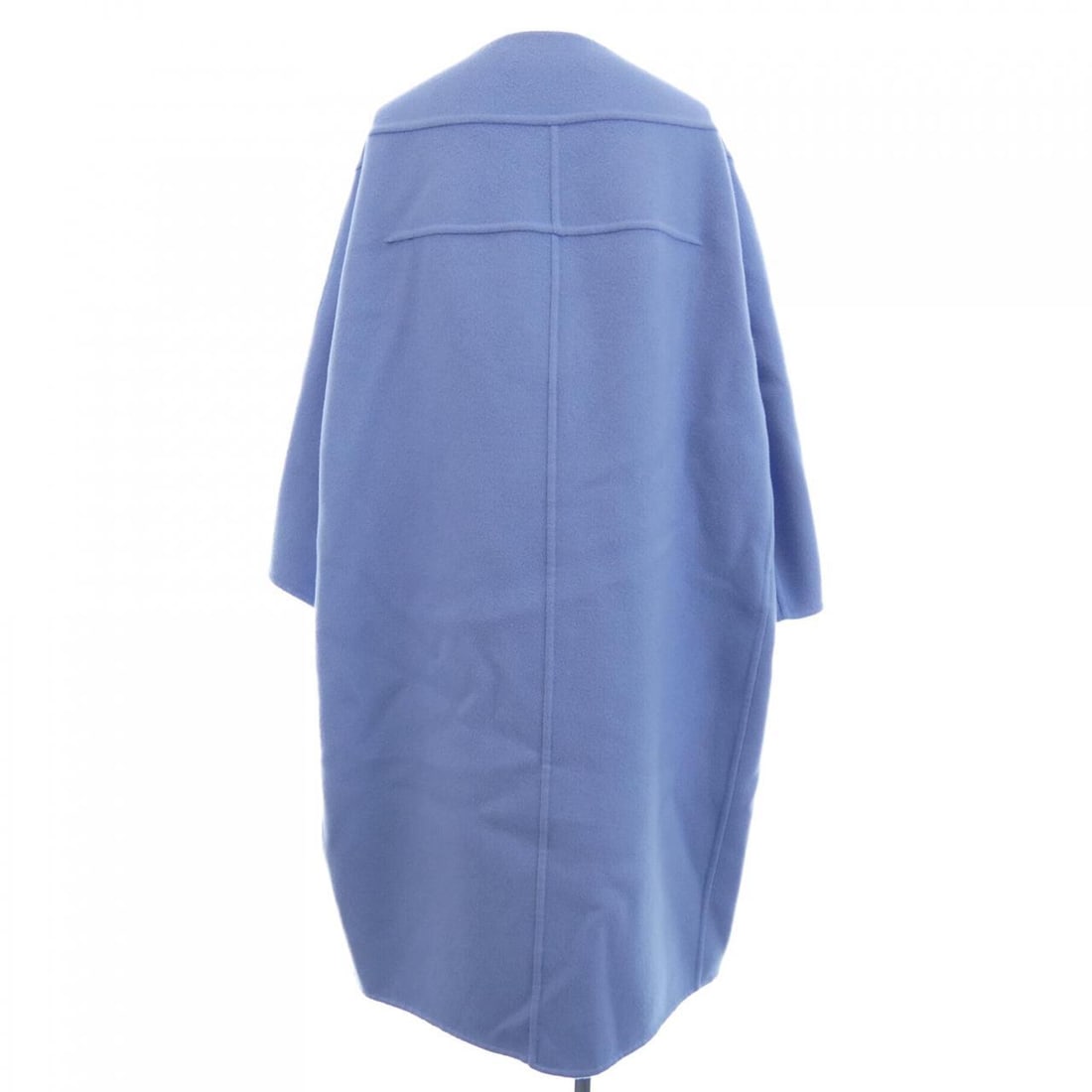 Authentic Marni MARNI Coat #241-003-641-1080: Authentic Marni MARNI Coat #241-003-641-1080 Condition: Pre-owned Brand: Marni Style: COAT Color: Blue Outer Shell Material: See Image Gender: Ladies Size: 42 Size Type: Regular