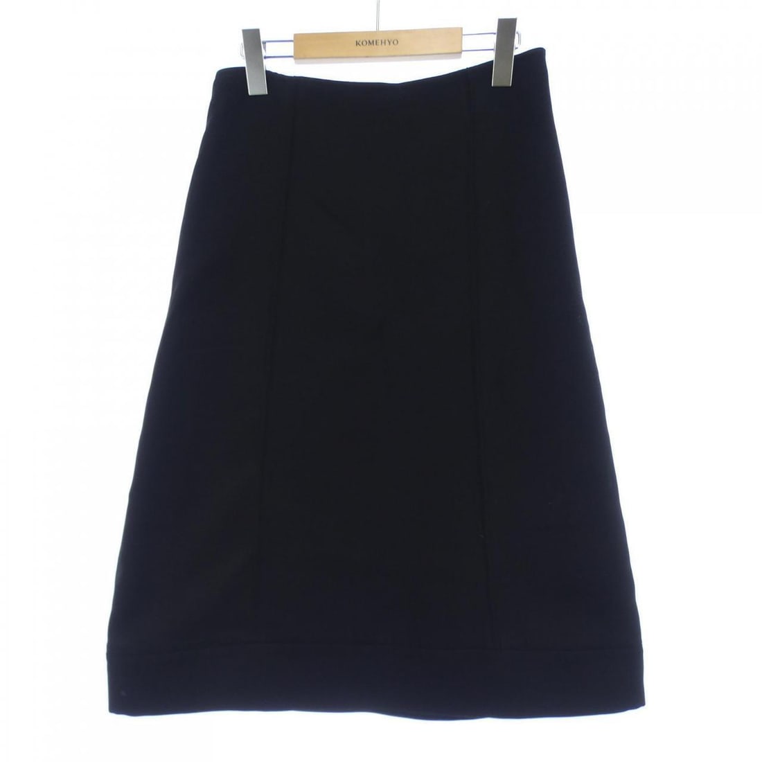 Authentic Marni MARNI Skirt #241-003-746-6218: Authentic Marni MARNI Skirt #241-003-746-6218 Condition: Pre-owned Brand: Marni Style: SKIRT Color: Black Material: See Image Gender: Ladies Size: 40 Size Type: Regular