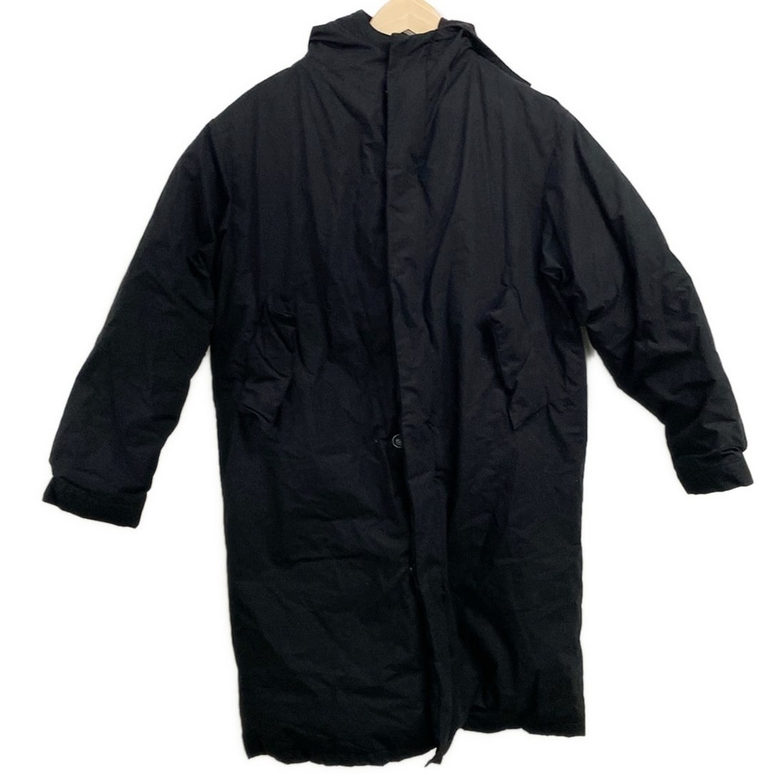 Auth DKNY - Black Womens Down: Auth DKNY - Black Womens Down Coat Condition: Pre-owned - Good Brand: DKNY Style: Down Coat Color: Black Outer Shell Material: Please see the photo of the quality tag ConditionRank: 6 Dep