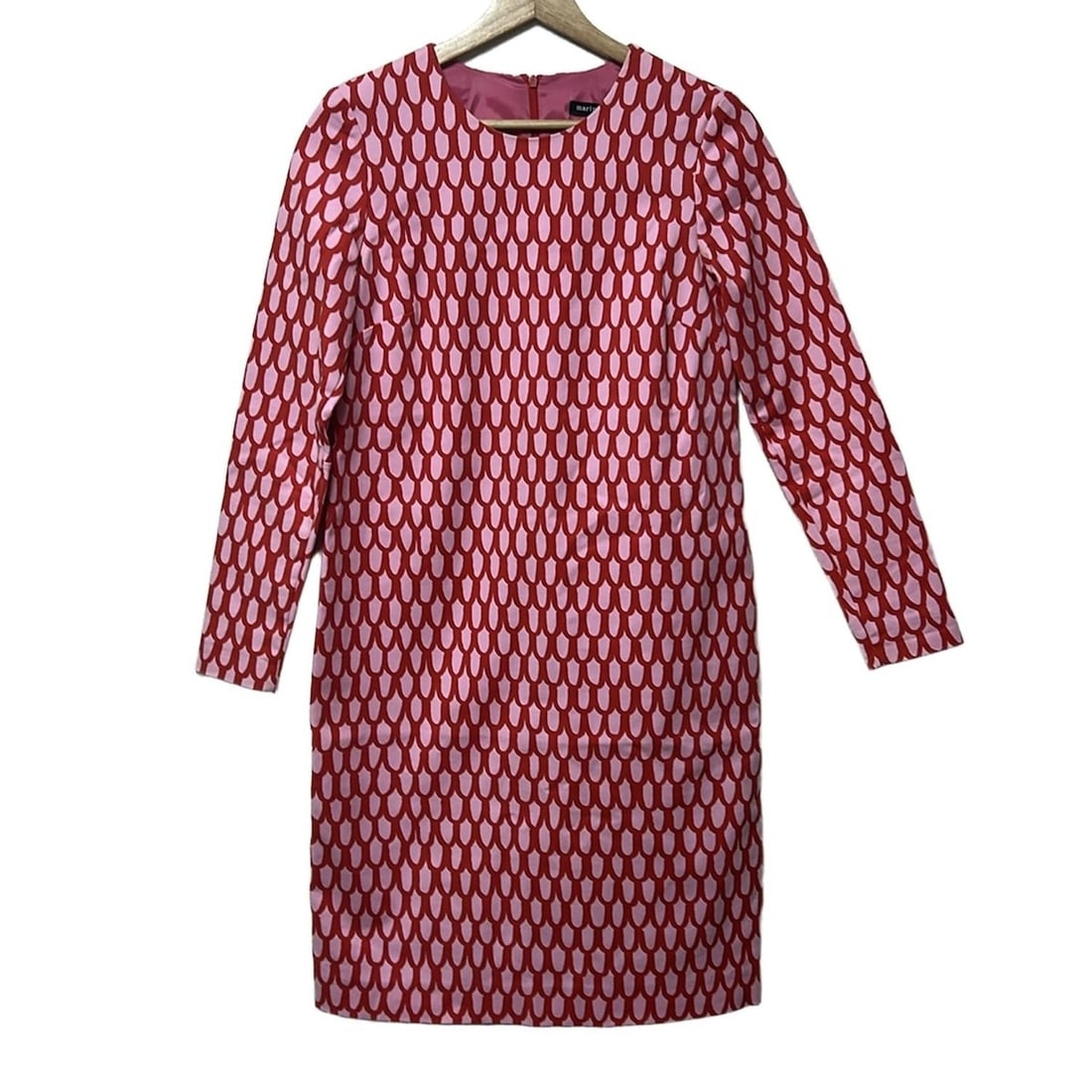 Auth marimekko - Red Pink Womens: Auth marimekko - Red Pink Womens Dress Condition: Pre-owned - Good Brand: marimekko Style: Dress Color: Red, Pink Material: Please see the photo of the quality tag ConditionRank: 4 Depart
