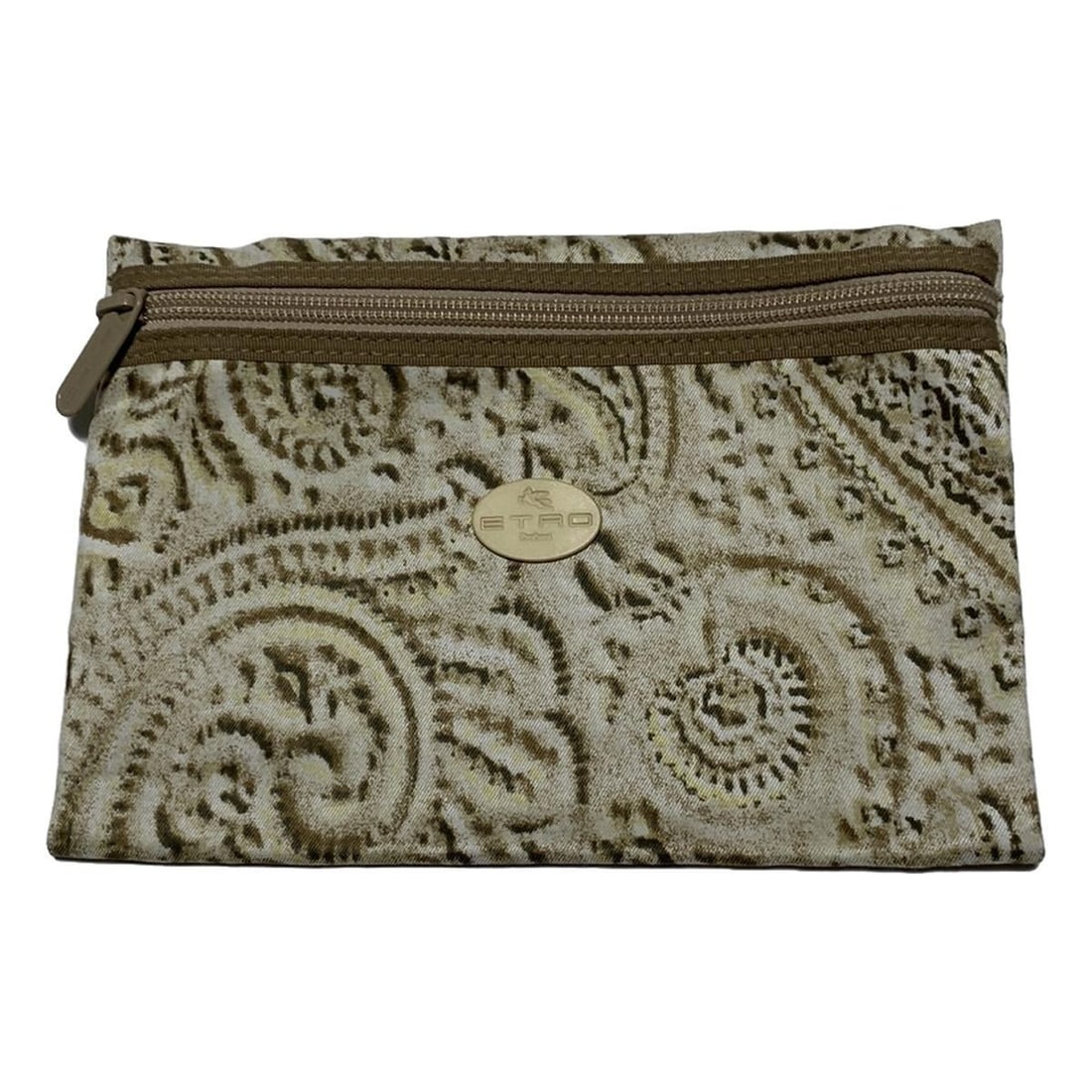 Auth ETRO - Beige Dark Brown: Auth ETRO - Beige Dark Brown Dark yellow Nylon Pouch Condition: Pre-owned Brand: ETRO Style: Pouch Exterior Color: Beige, Dark Brown, Dark yellow Exterior Material: Nylon ConditionRank: 7