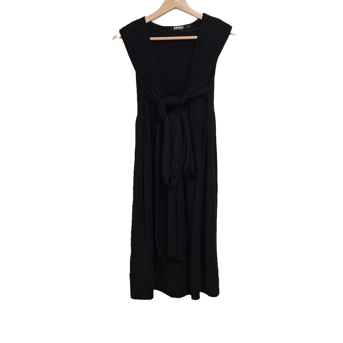 Auth DKNY - Black Womens Dress: Auth DKNY - Black Womens Dress Condition: Pre-owned - Good Brand: DKNY Style: Dress Color: Black Material: Please see the photo of the quality tag ConditionRank: 6 Department: Womens