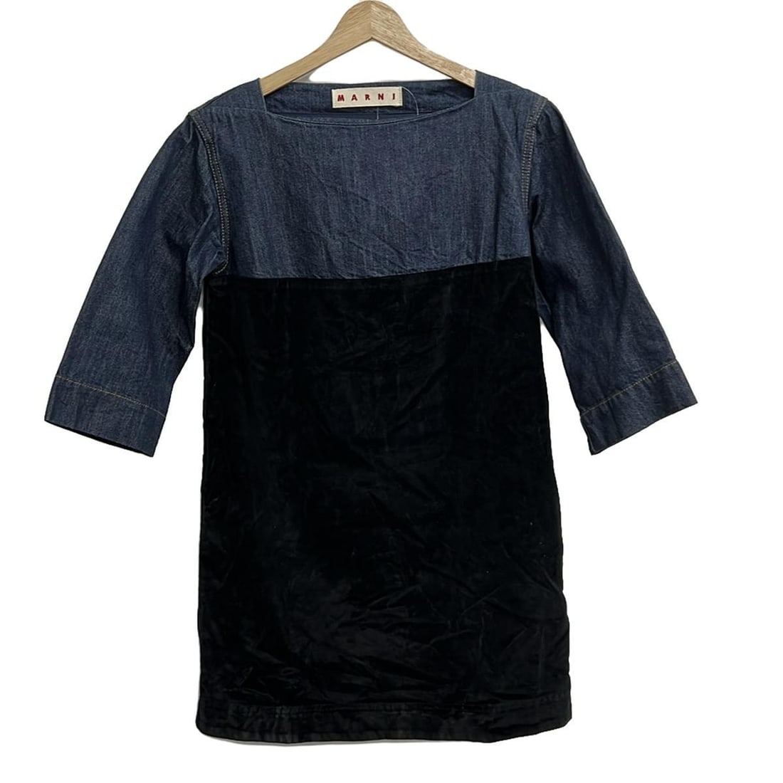 Auth MARNI - Dark Navy Black: Auth MARNI - Dark Navy Black Womens Dress Condition: Pre-owned - Good Brand: MARNI Style: Dress Color: Dark Navy, Black Material: Please see the photo of the quality tag ConditionRank: 6