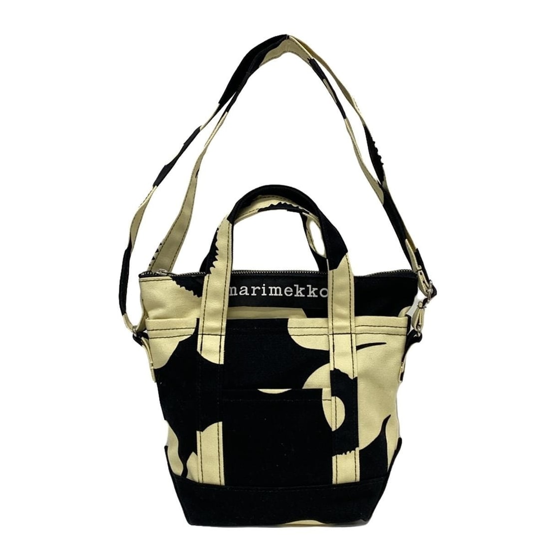 Auth marimekko - Black Cream Canvas: Auth marimekko - Black Cream Canvas Handbag Condition: Pre-owned Brand: marimekko Style: Handbag Exterior Color: Black, Cream Exterior Material: Canvas ConditionRank: 6 Department: Women