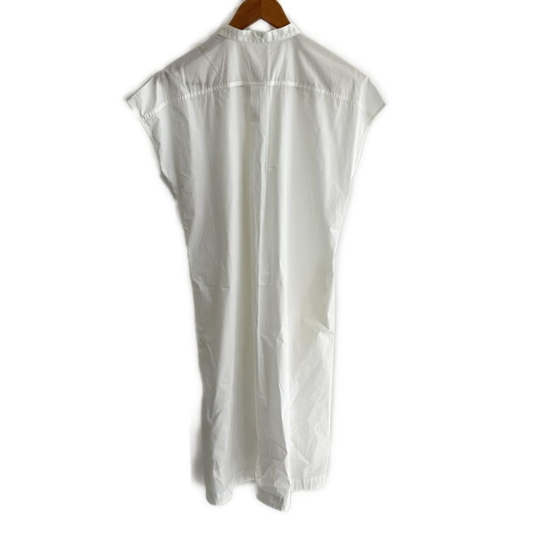 Auth MORABITO - White Womens Dress: Auth MORABITO - White Womens Dress Condition: Pre-owned - Good Brand: MORABITO Style: Dress Color: White Material: Please see the photo of the quality tag ConditionRank: 7 Department: Wom