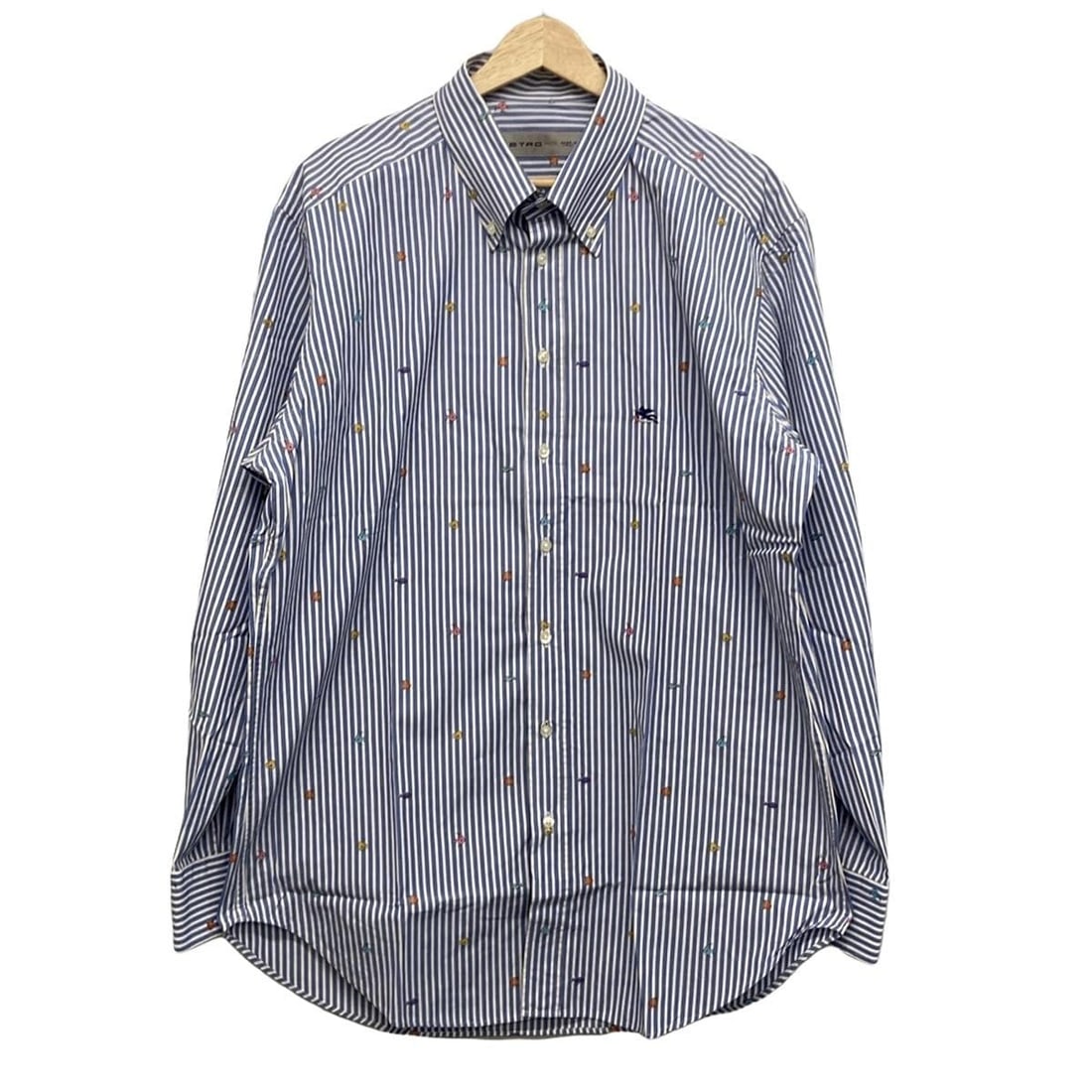 Auth ETRO - White Light Blue: Auth ETRO - White Light Blue Multi Mens Shirt Condition: Pre-owned - Good Brand: ETRO Style: Shirt Color: White, Light Blue, Multi Material: Please see the photo of the quality tag ConditionRank: