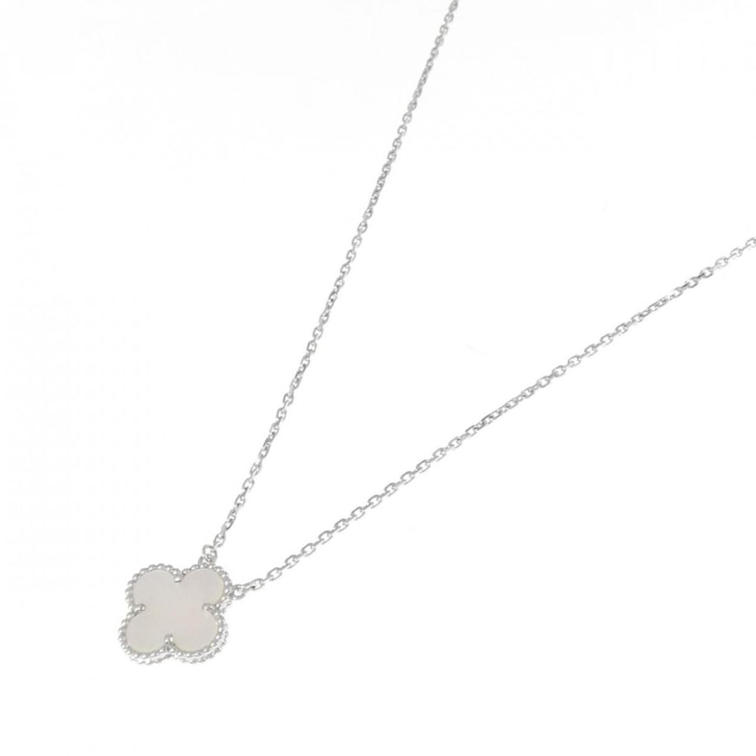 Van Cleef & Arpels Vintage Alhambra: Van Cleef & Arpels Vintage Alhambra Necklace Condition: Pre-owned Brand: Van Cleef & Arpels Country: Japan SN: MOR_0820 Main Stone Creation: Natural Main Stone: Pearl Material: Pearl