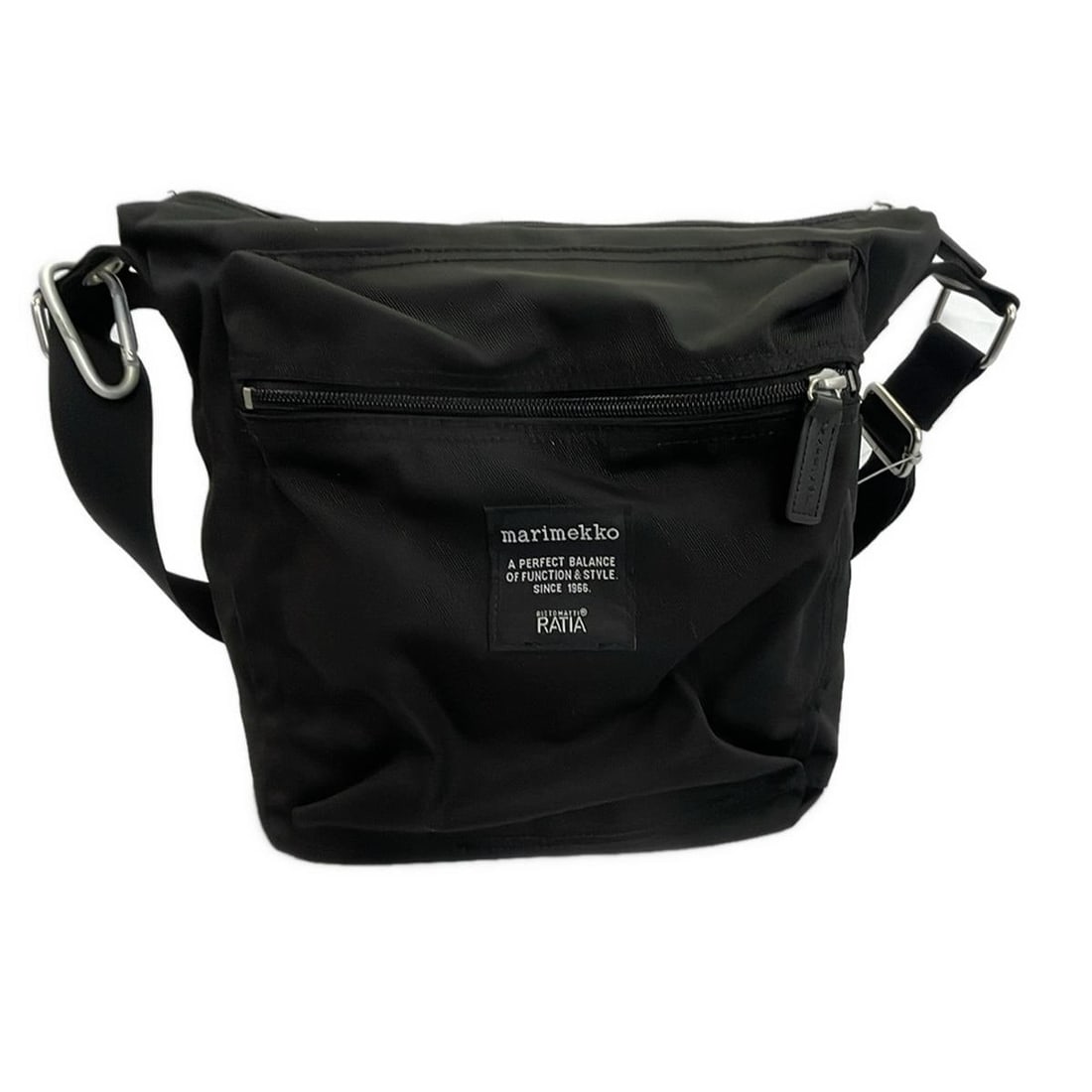 Auth marimekko Cash & Carry -: Auth marimekko Cash & Carry - Black White Nylon Leather Shoulder Bag Condition: Pre-owned Brand: marimekko Style: Shoulder Bag Exterior Color: Black, White Exterior Material: Nylon, Leather Produc