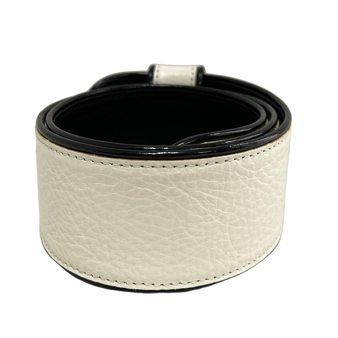 Auth MARNI - Cream Black Leather: Auth MARNI - Cream Black Leather Patent Leather Belt Condition: Pre-owned Brand: MARNI Style: Belt Color: Cream, Black Material: Leather, Patent Leather Accessories: Dust Bag ConditionRan